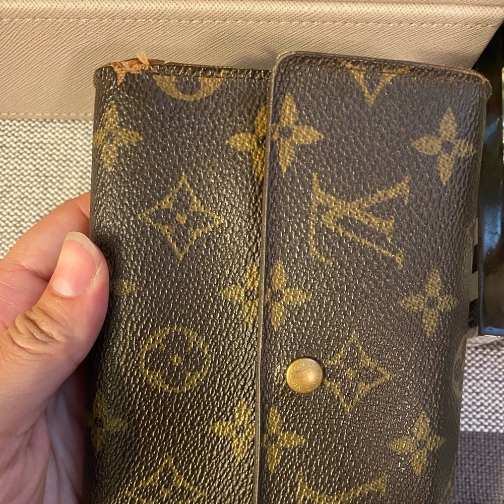 Authentic Vintage Louis Vuitton wallet